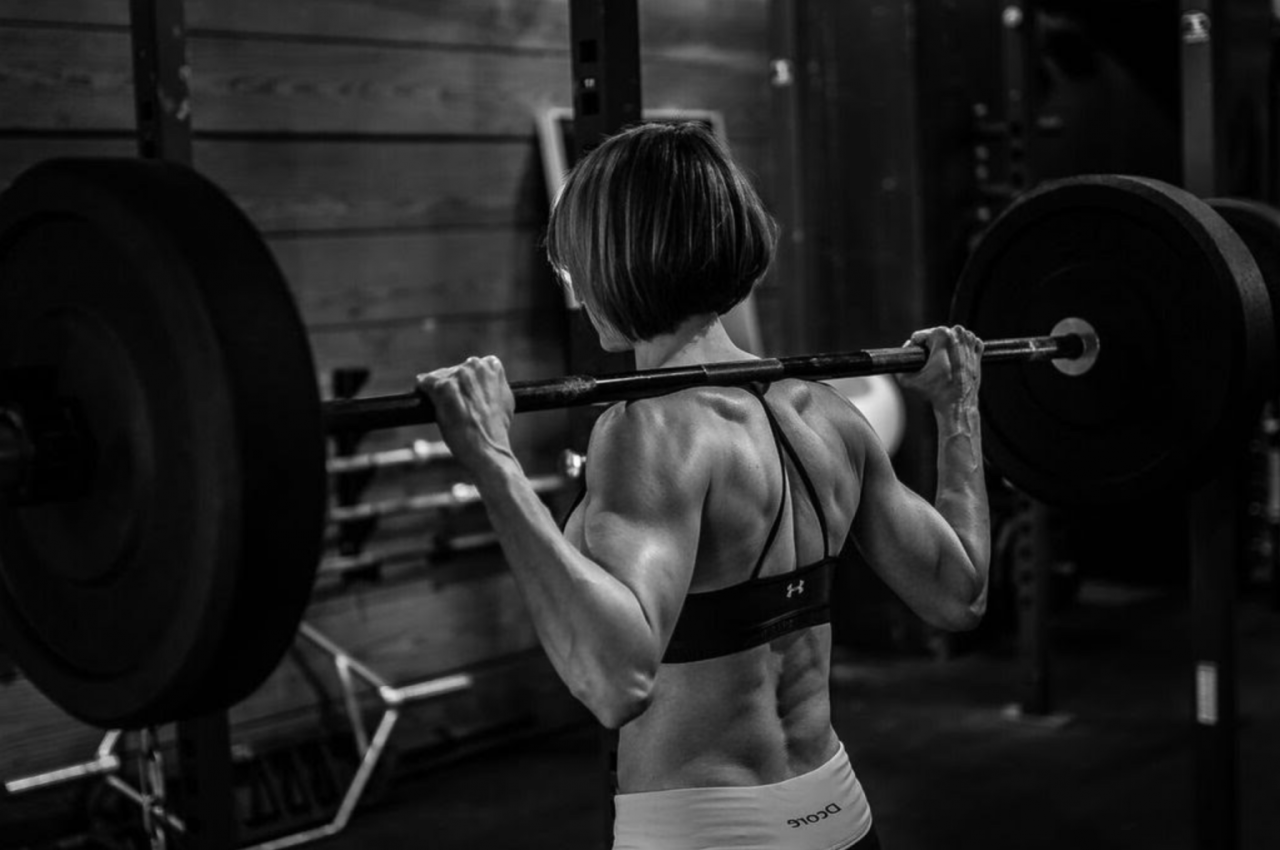 How to build muscle and lose fat with strength training for women