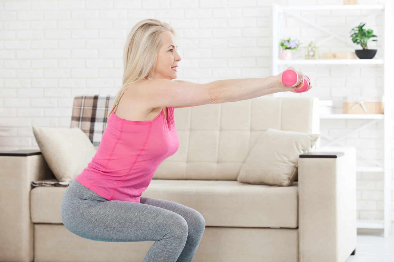 Best weight lifting program for women over 40 to build strength