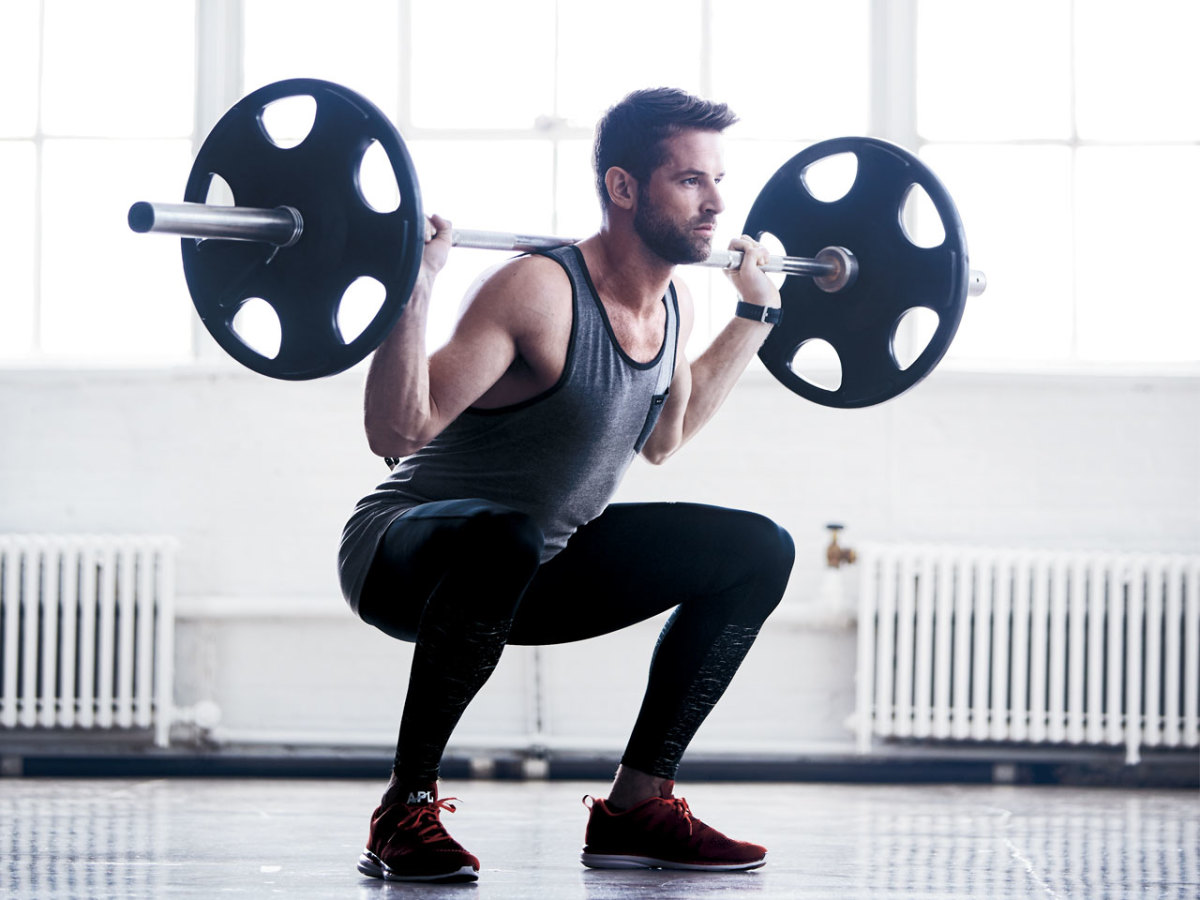 Simple lifting weights exercises for beginners to build strength